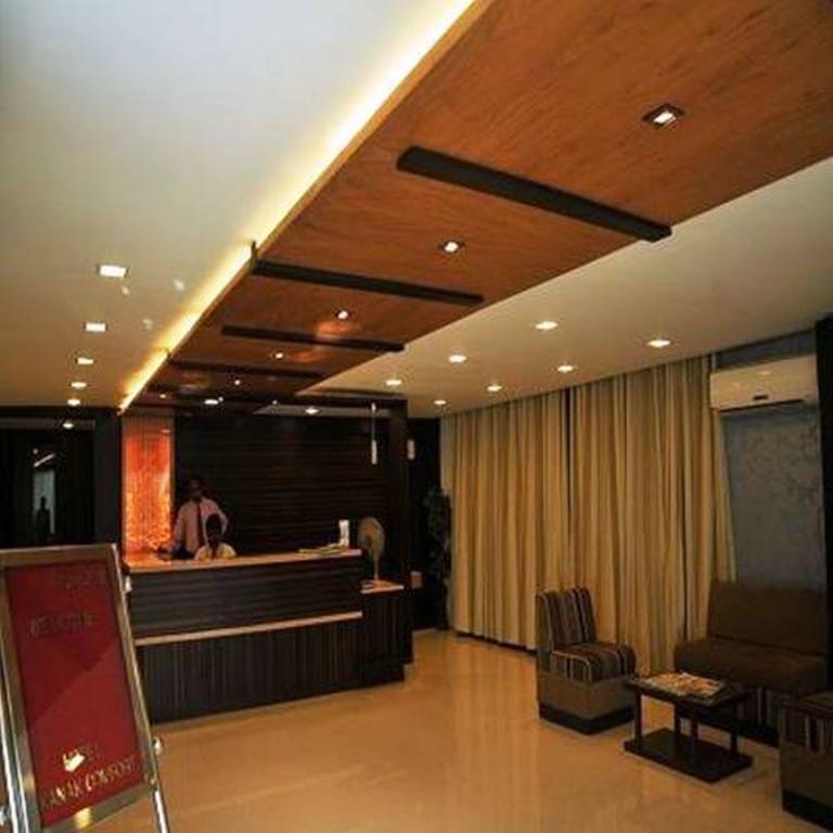 אחמדאבאד Hotel Kanak Comfort מראה חיצוני תמונה